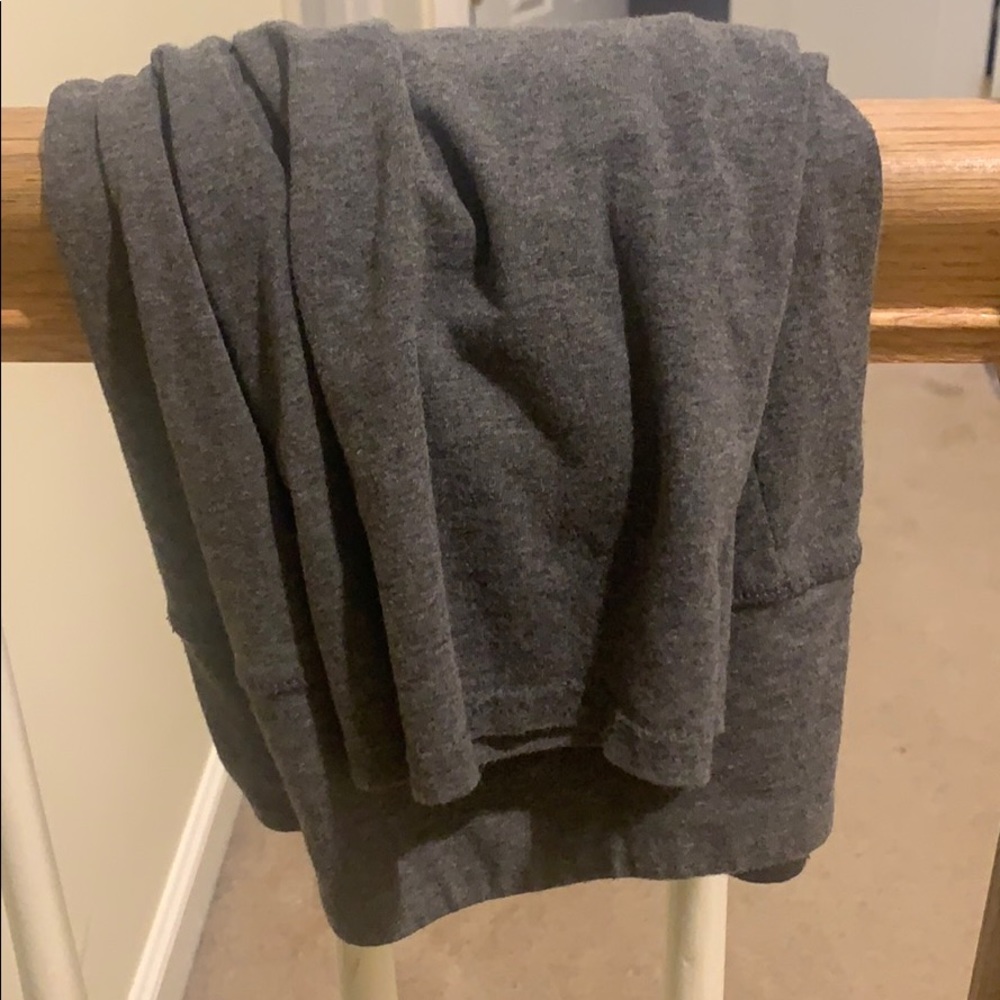 Cute aerie gray leggings!!!